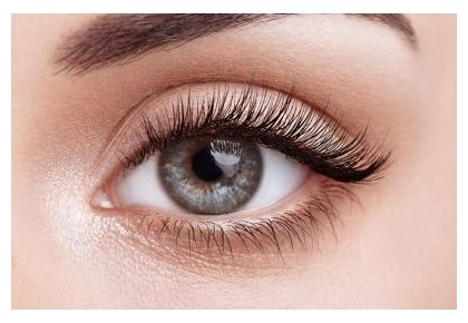 Guide des extensions de cils hybrides pour les technicien(ne)s en cils